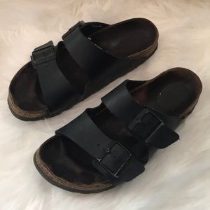 Black Birkenstock’s